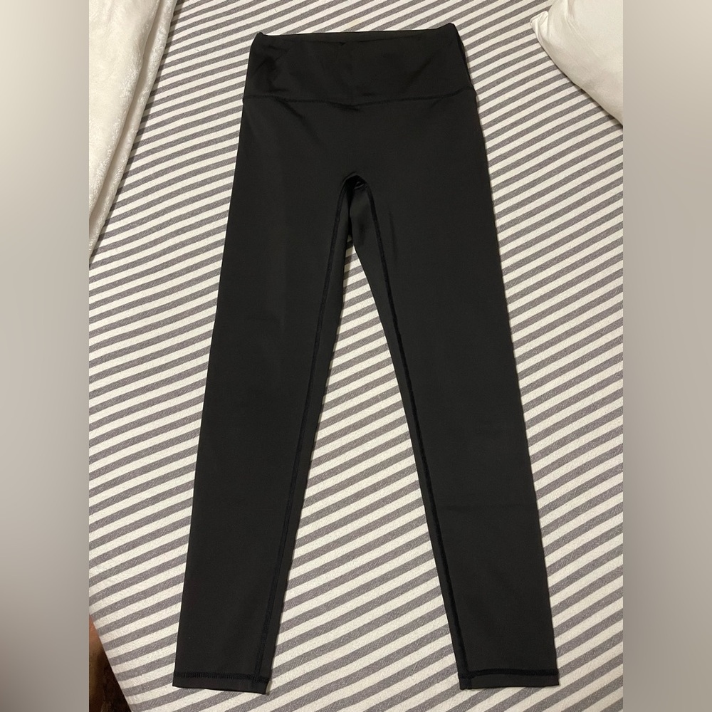 ALO leggings - Picture 2 of 7